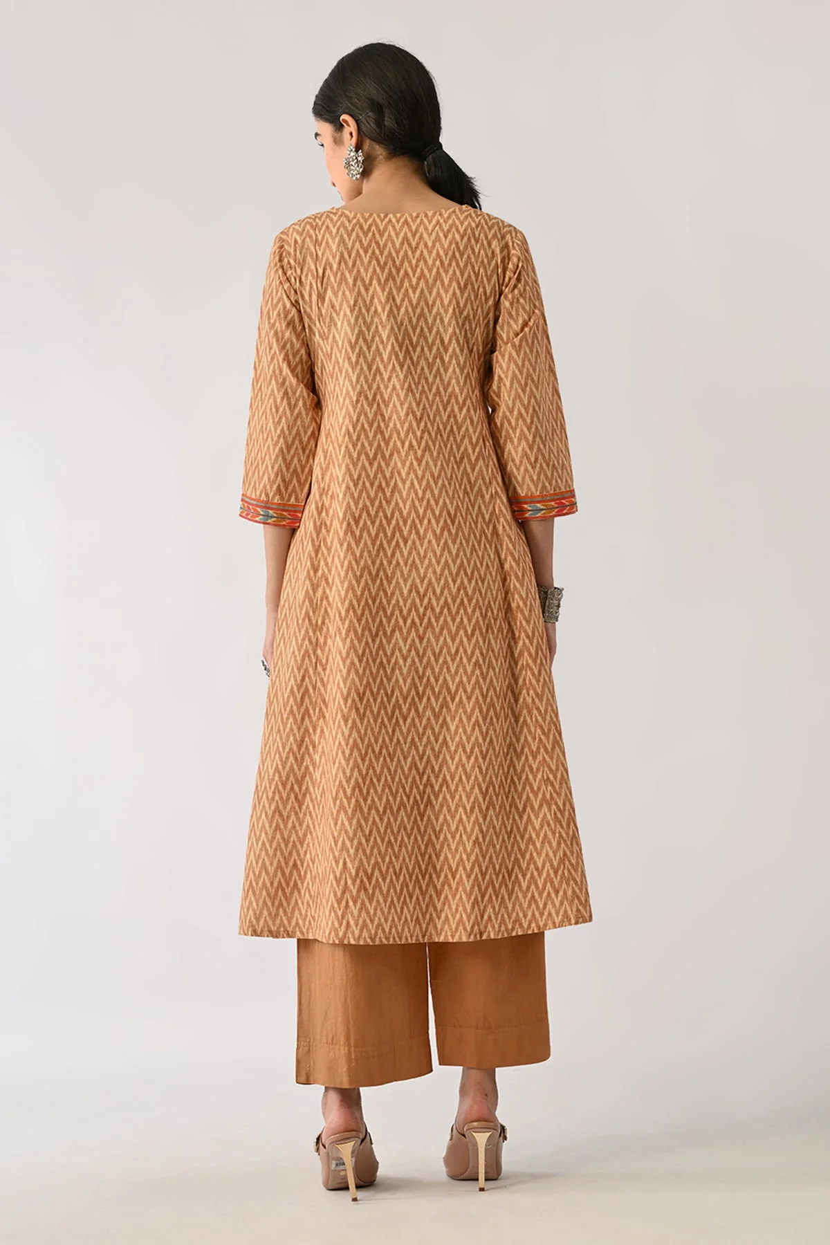 Brown Printed Kurta 2 Pcs Set - Image 5