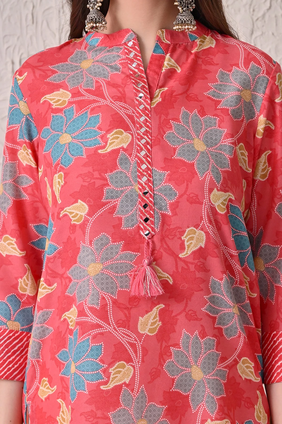 Coral Pink Floral Kurta - Image 4