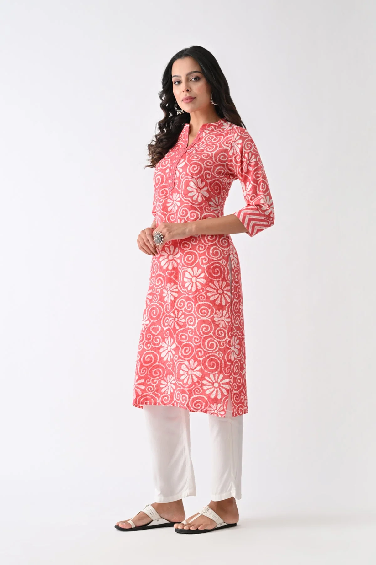 Coral Pink Printed Kurta - Image 2