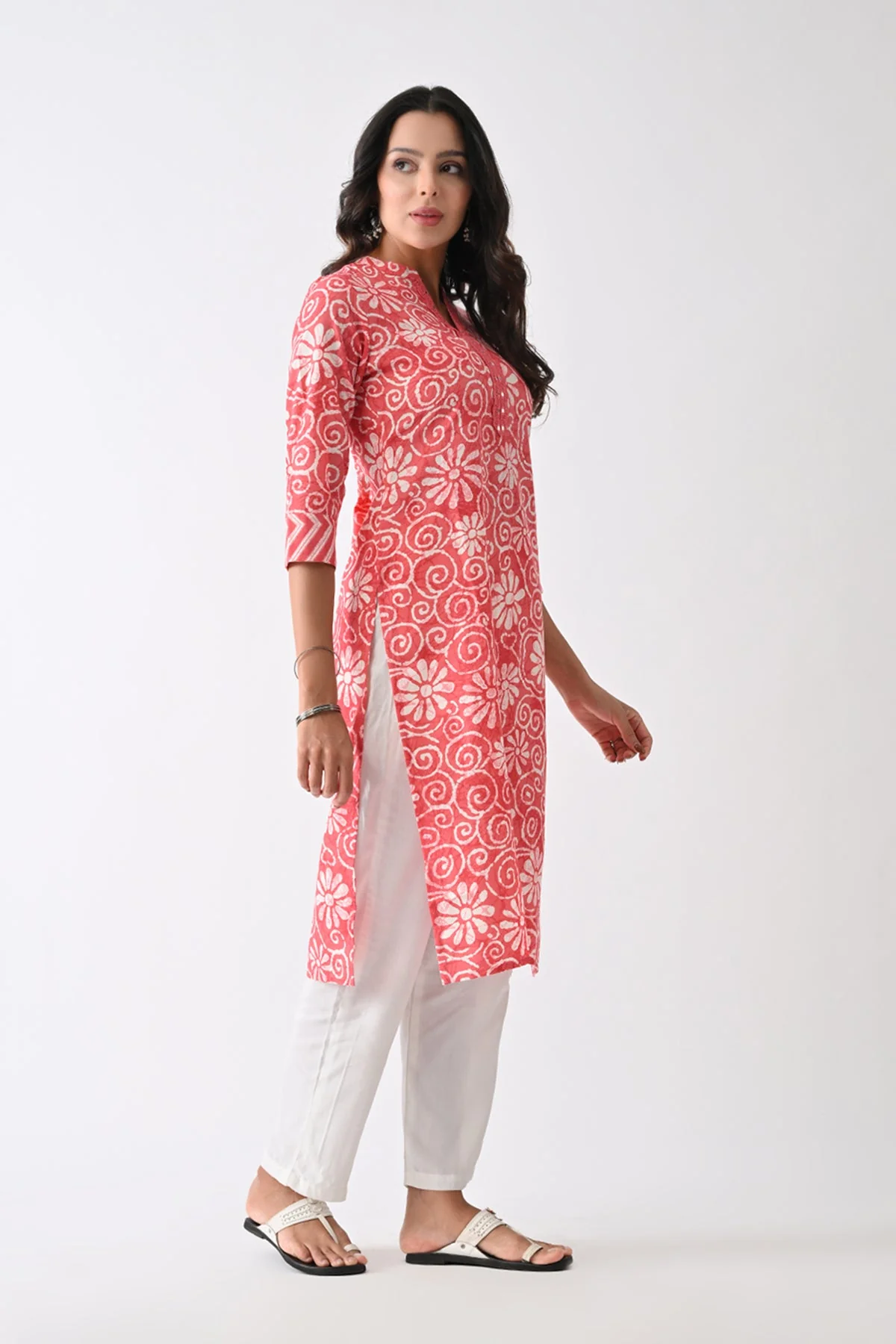Coral Pink Printed Kurta - Image 3