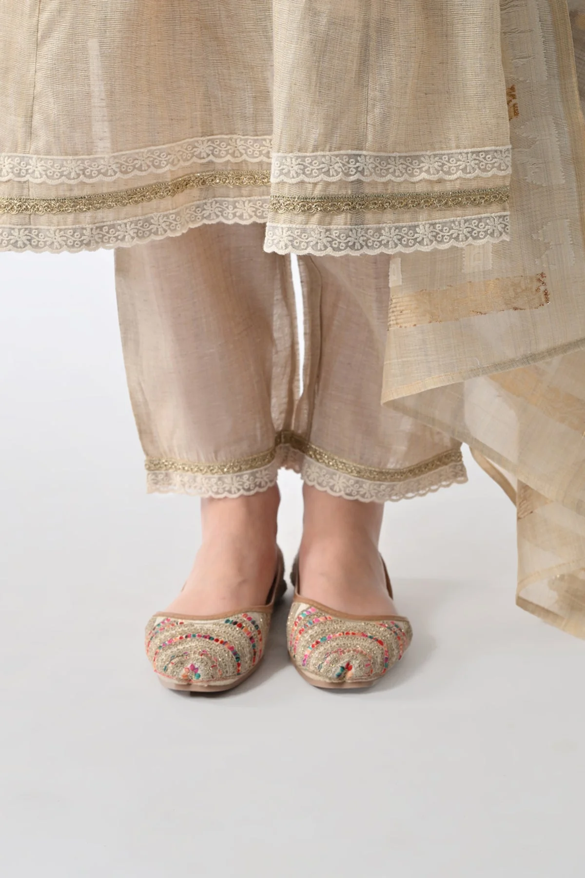 Cream Embellished Flared Kurta 3 Pcs Set - Image 7