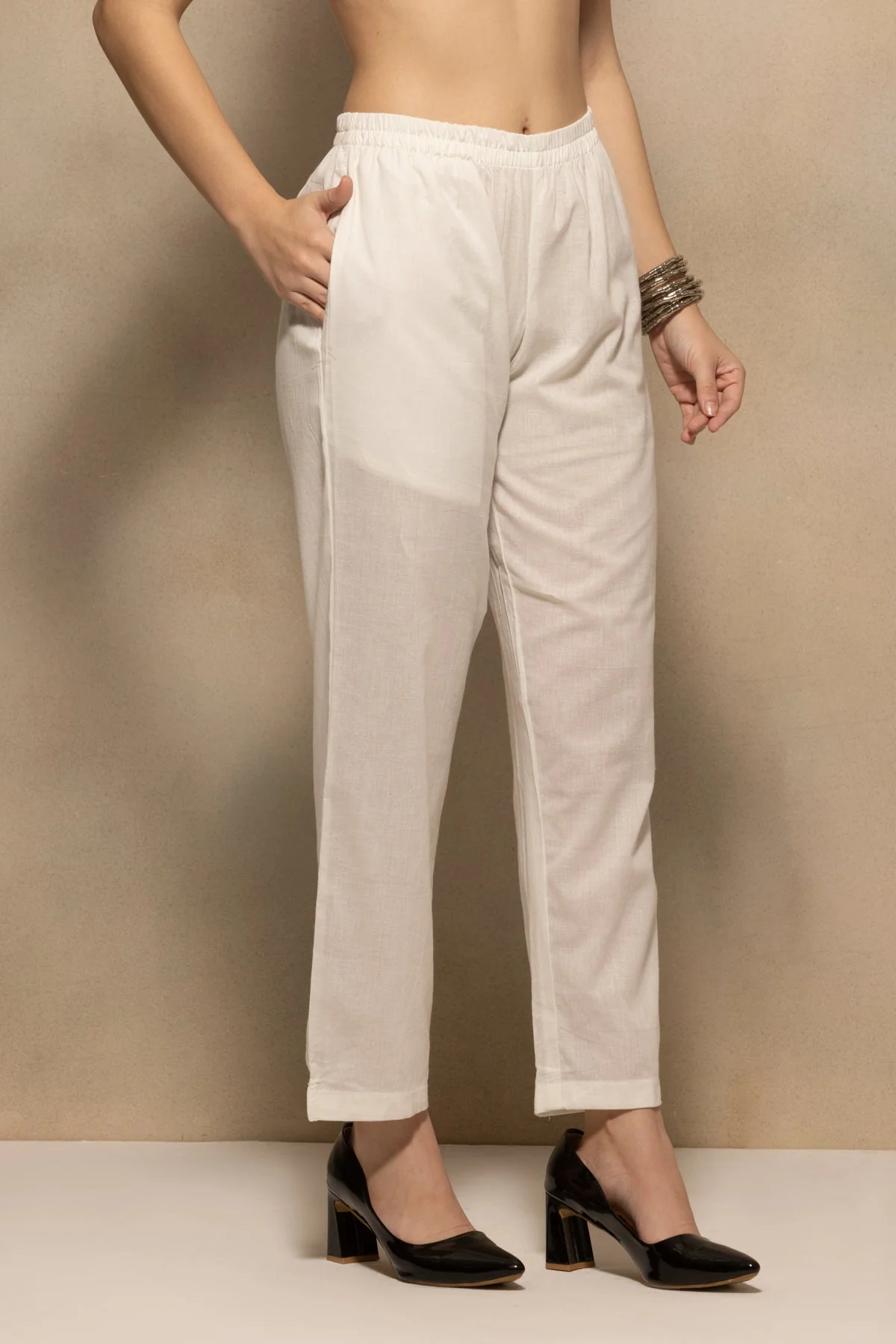 Cream Embellished Kurta 3 Pcs Set - Image 5