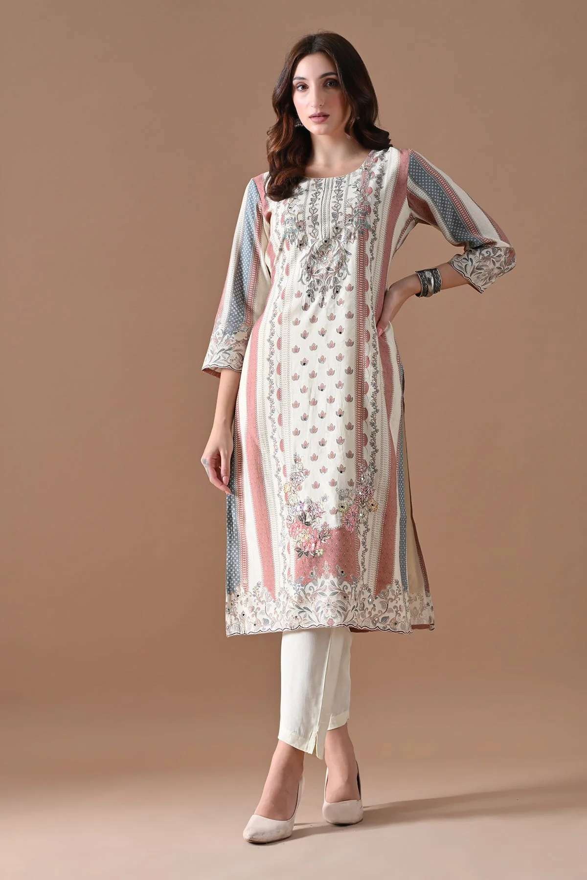 Cream Embellished Kurta 3 Pcs Set - Image 7