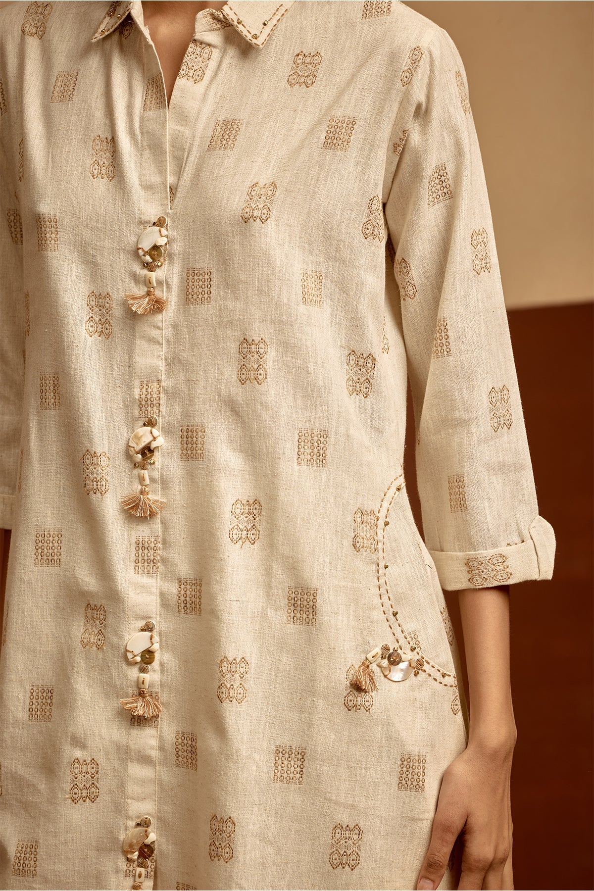 Cream Embroidered A-line Kurta 2 Pcs Set - Image 4