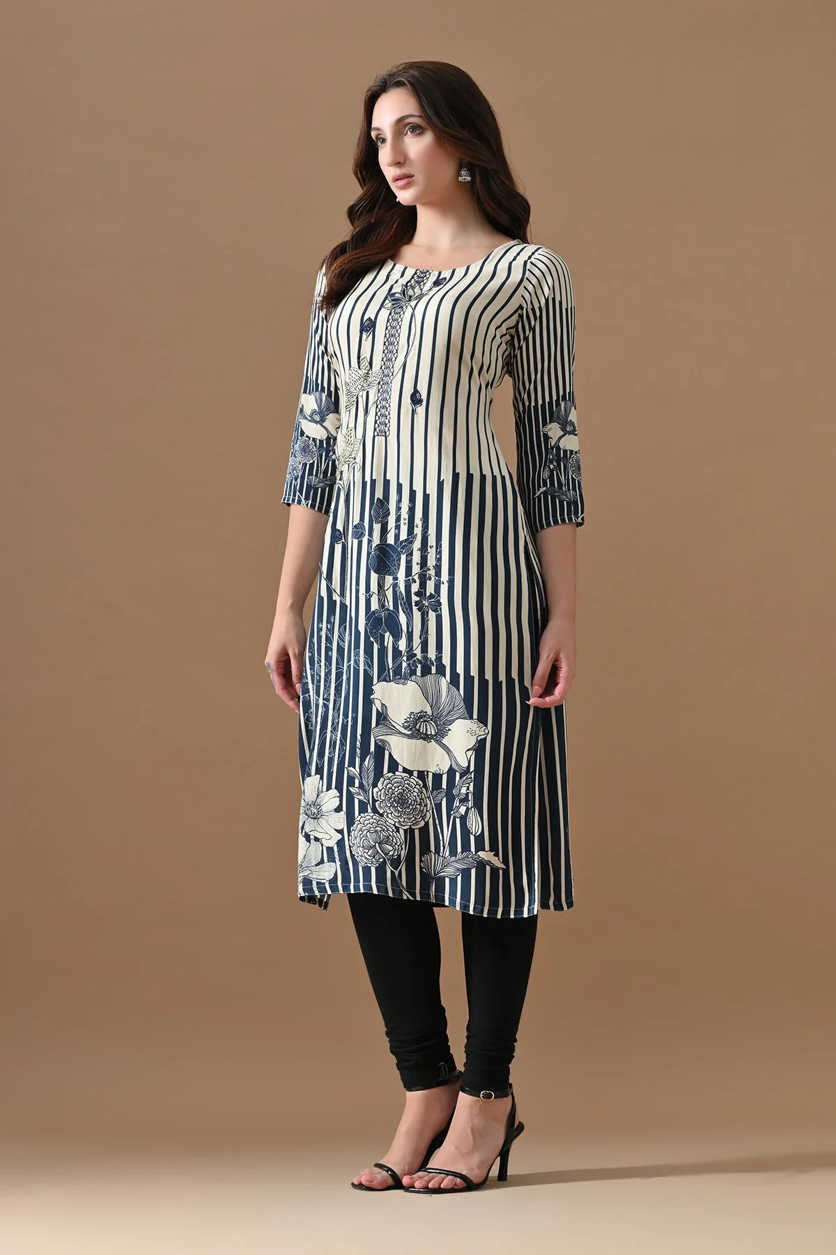 Cream Embroidered Kurta - Image 2