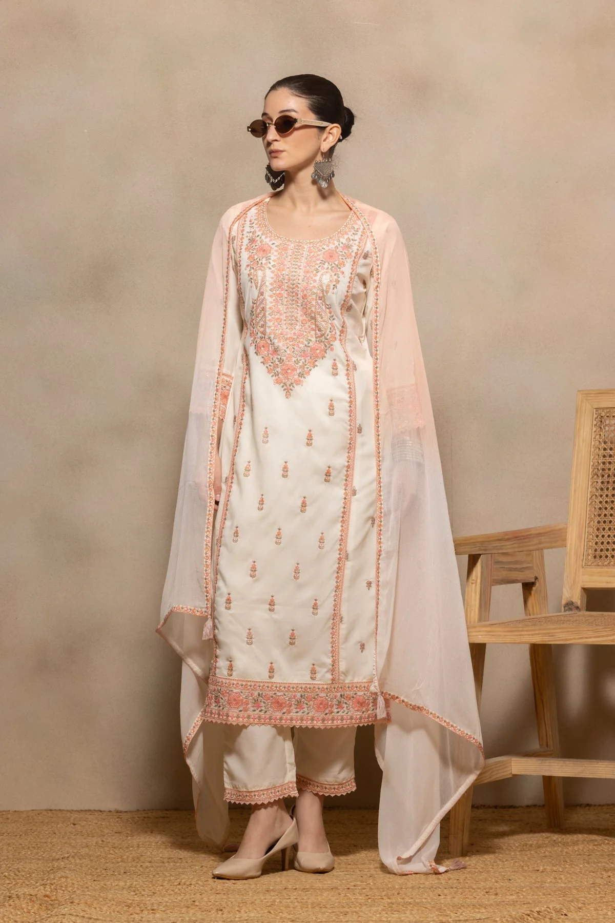 Cream Embroidered Kurta 3 Pcs Set