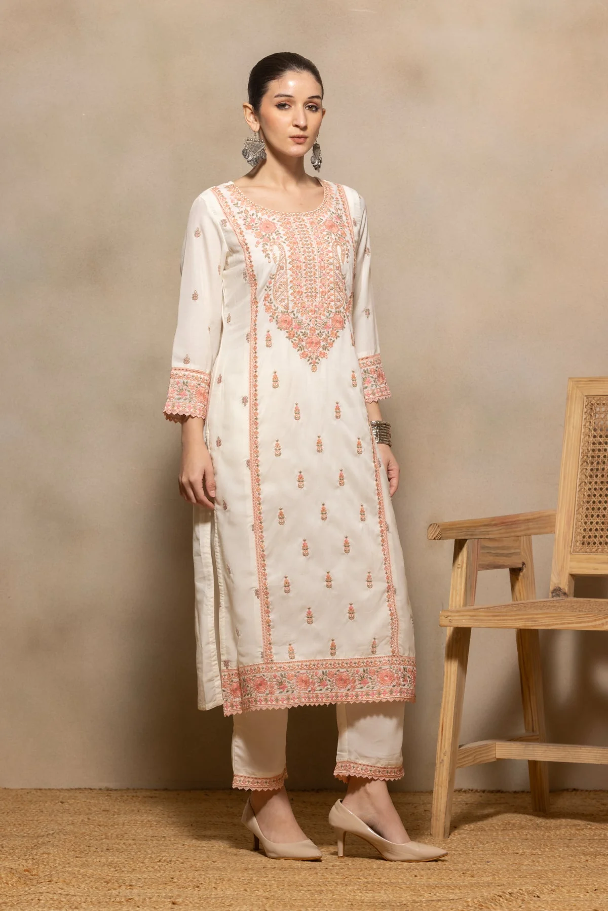 Cream Embroidered Kurta 3 Pcs Set - Image 3