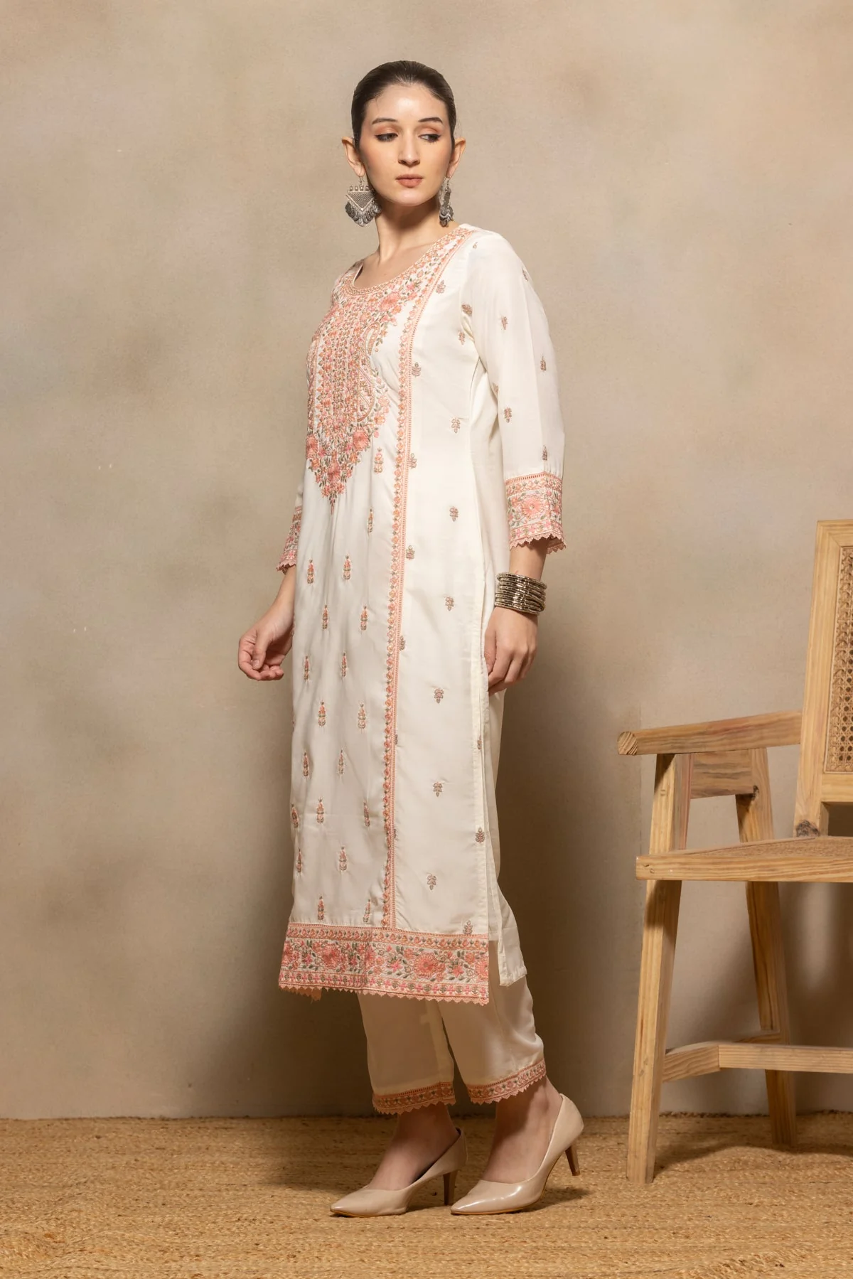 Cream Embroidered Kurta 3 Pcs Set - Image 7