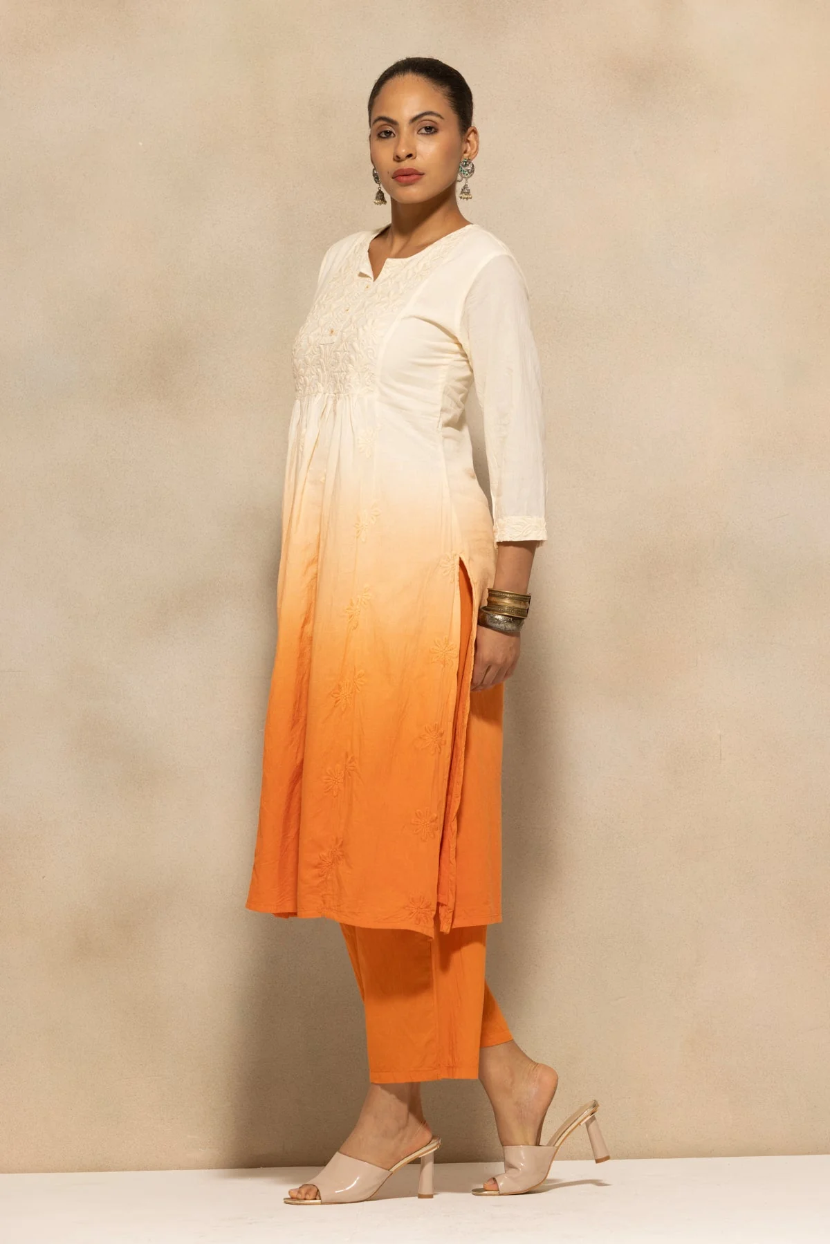 Cream Embroidered Kurta 3 Pcs Set - Image 2