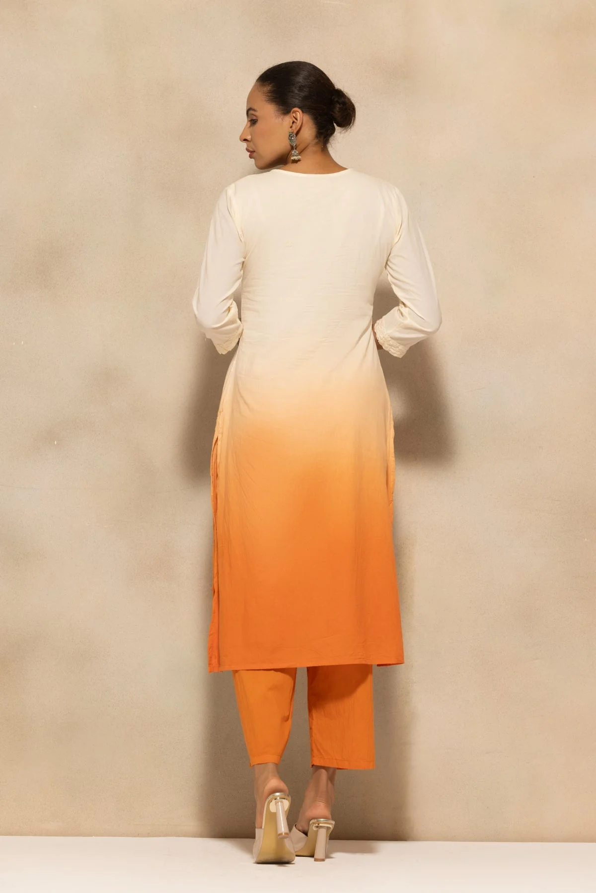 Cream Embroidered Kurta 3 Pcs Set - Image 5