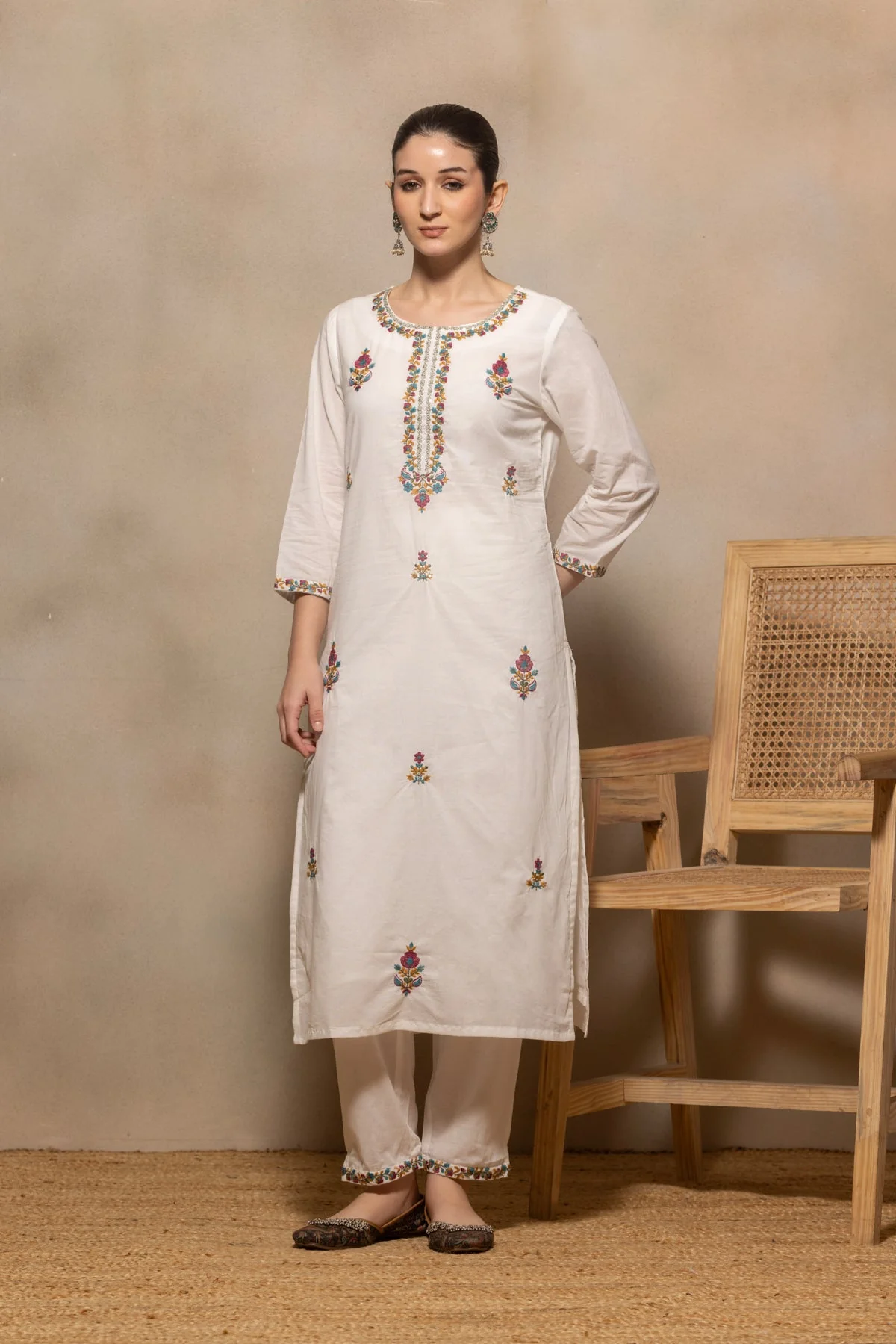 Cream Embroidered Kurta 3 Pcs Set - Image 6