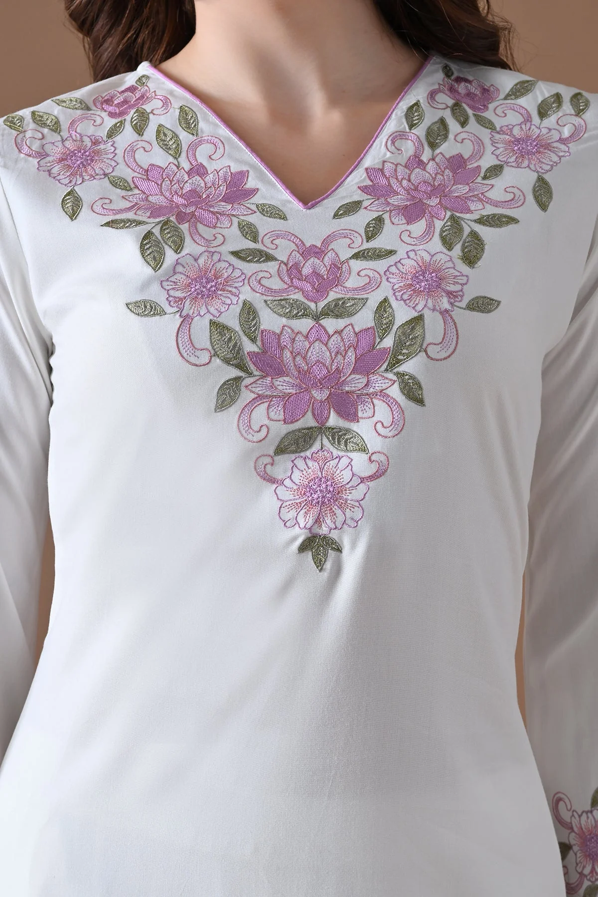 Cream Embroidered Kurta 2 Pcs Set - Image 4