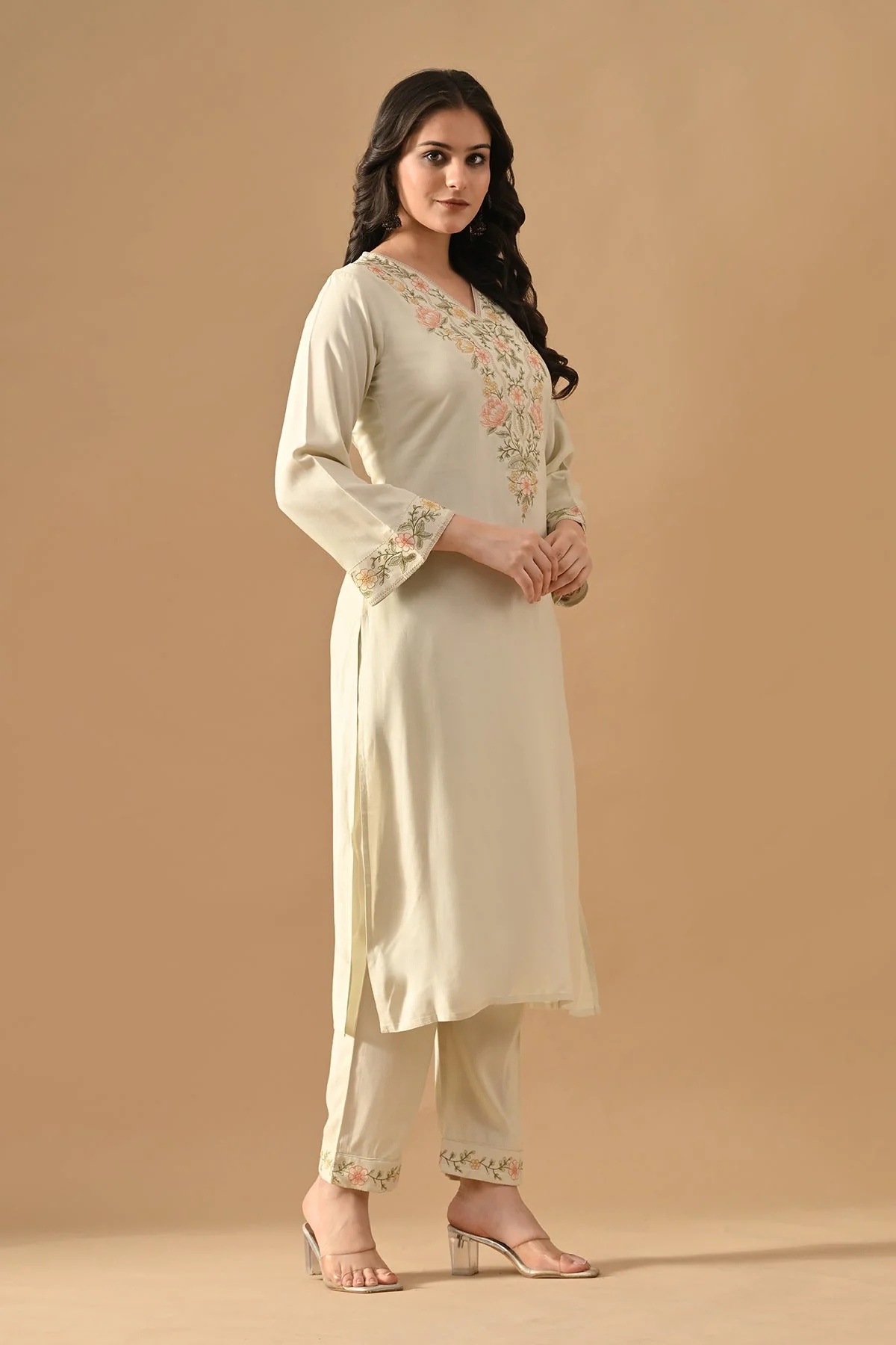 Cream Embroidered Kurta 2 Pcs Set - Image 3