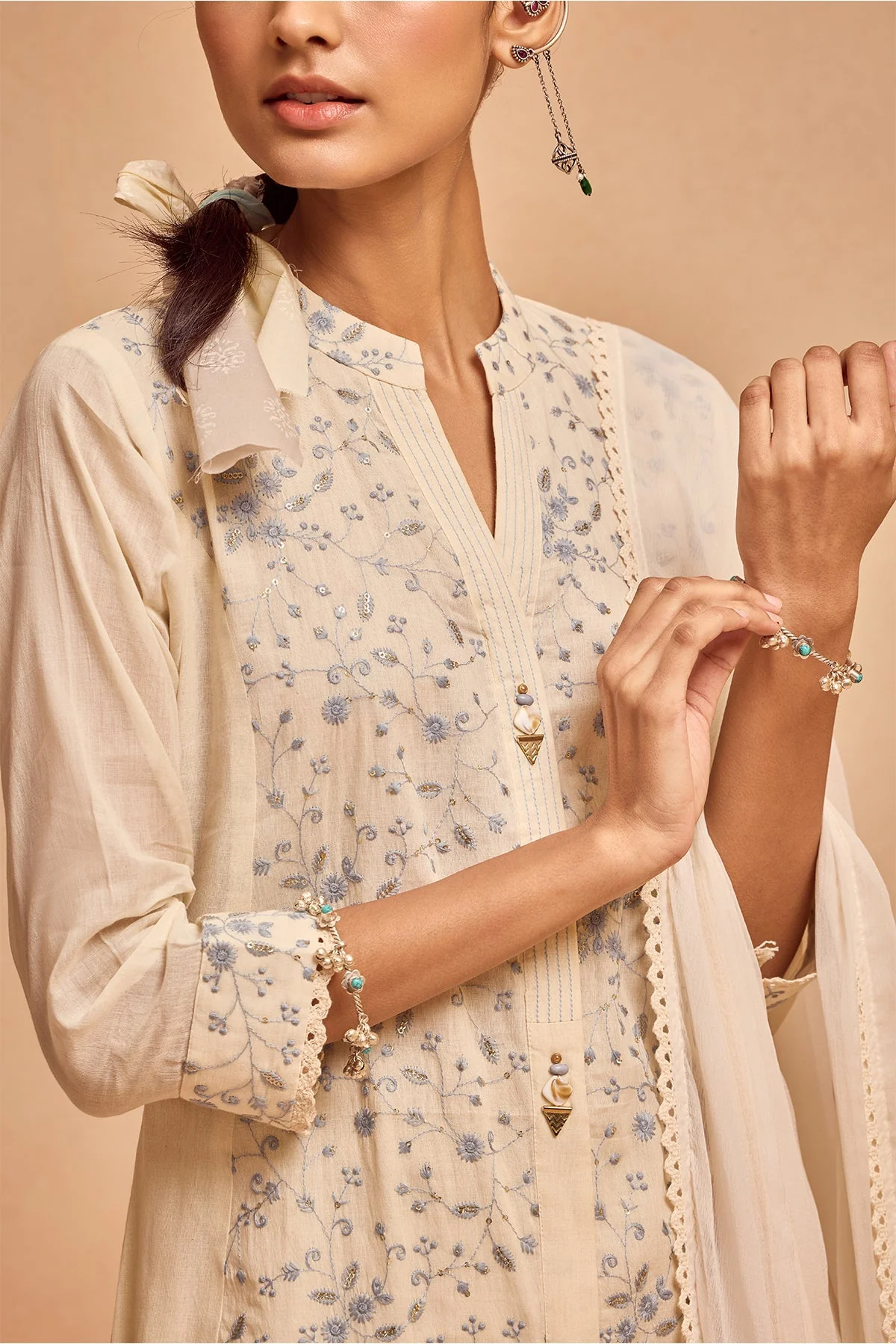 Cream Embroidered Kurta 3 Pcs Set - Image 4