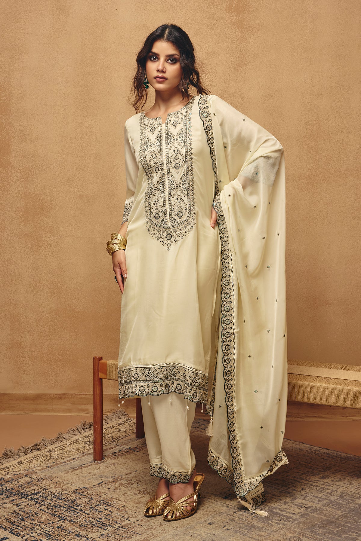 Cream Embroidered Kurta 3 Pcs Set - Image 2