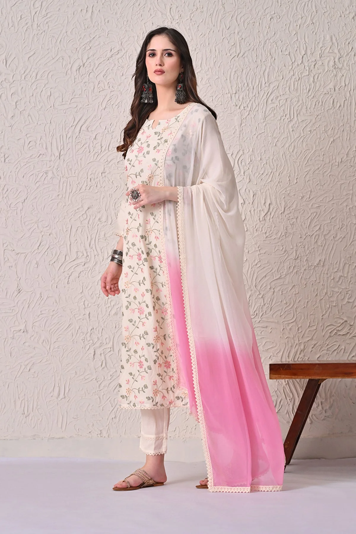 Cream Embroidered Kurta 3 Pcs Set - Image 2