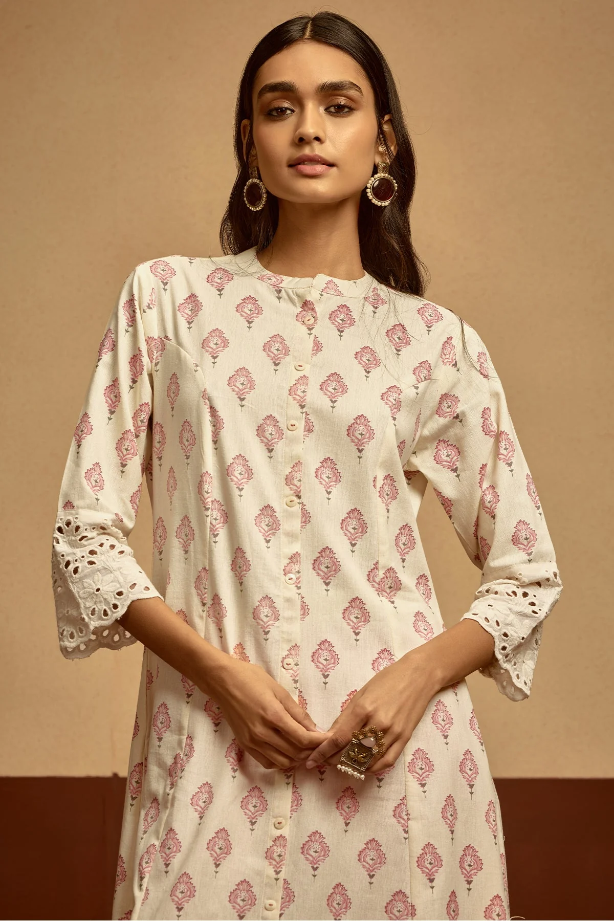 Cream Floral Printed Kurta - Image 3