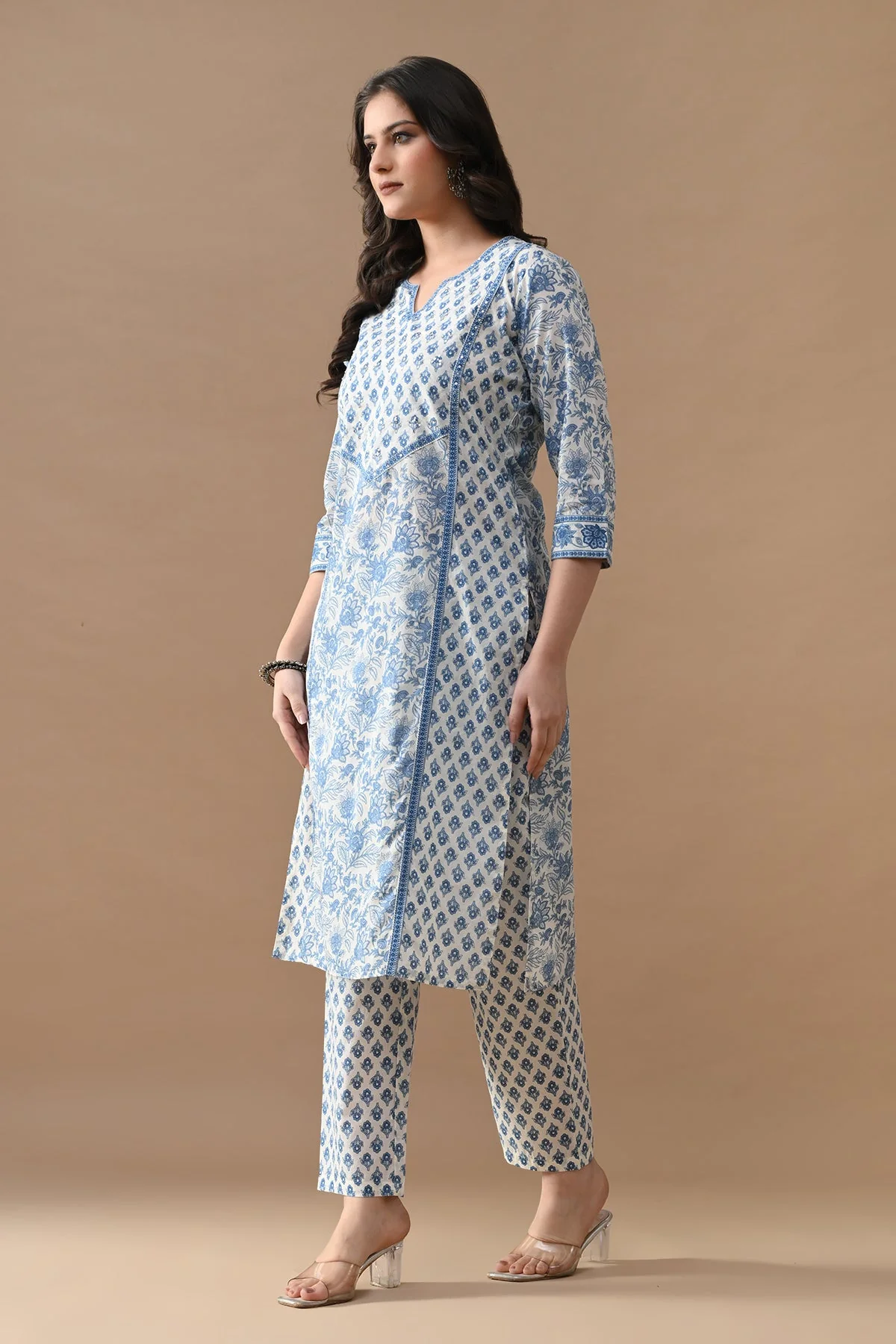 Cream Floral Printed Kurta 2 Pcs Set - Image 3