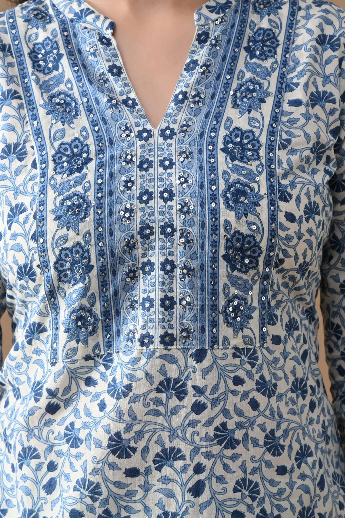 Cream Floral Printed Kurta 2 Pcs Set - Image 4