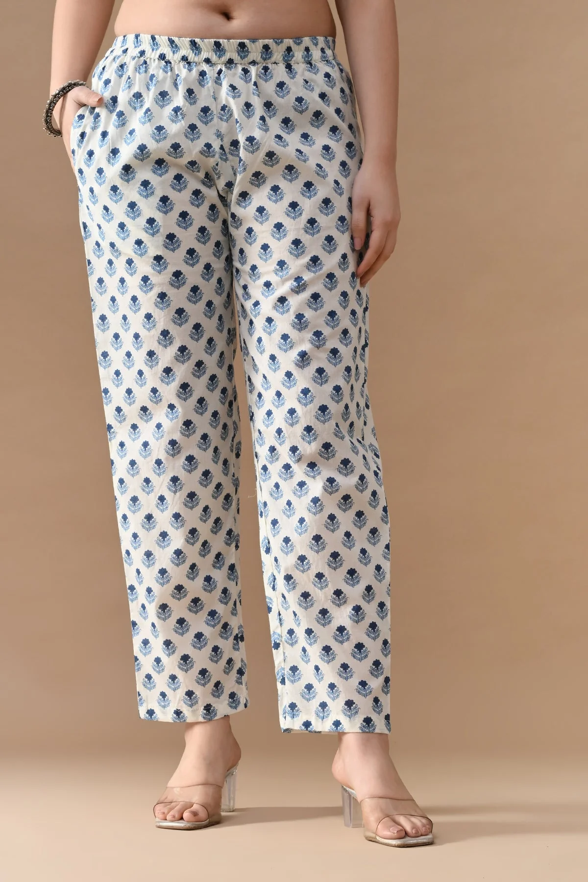 Cream Floral Printed Kurta 2 Pcs Set - Image 6