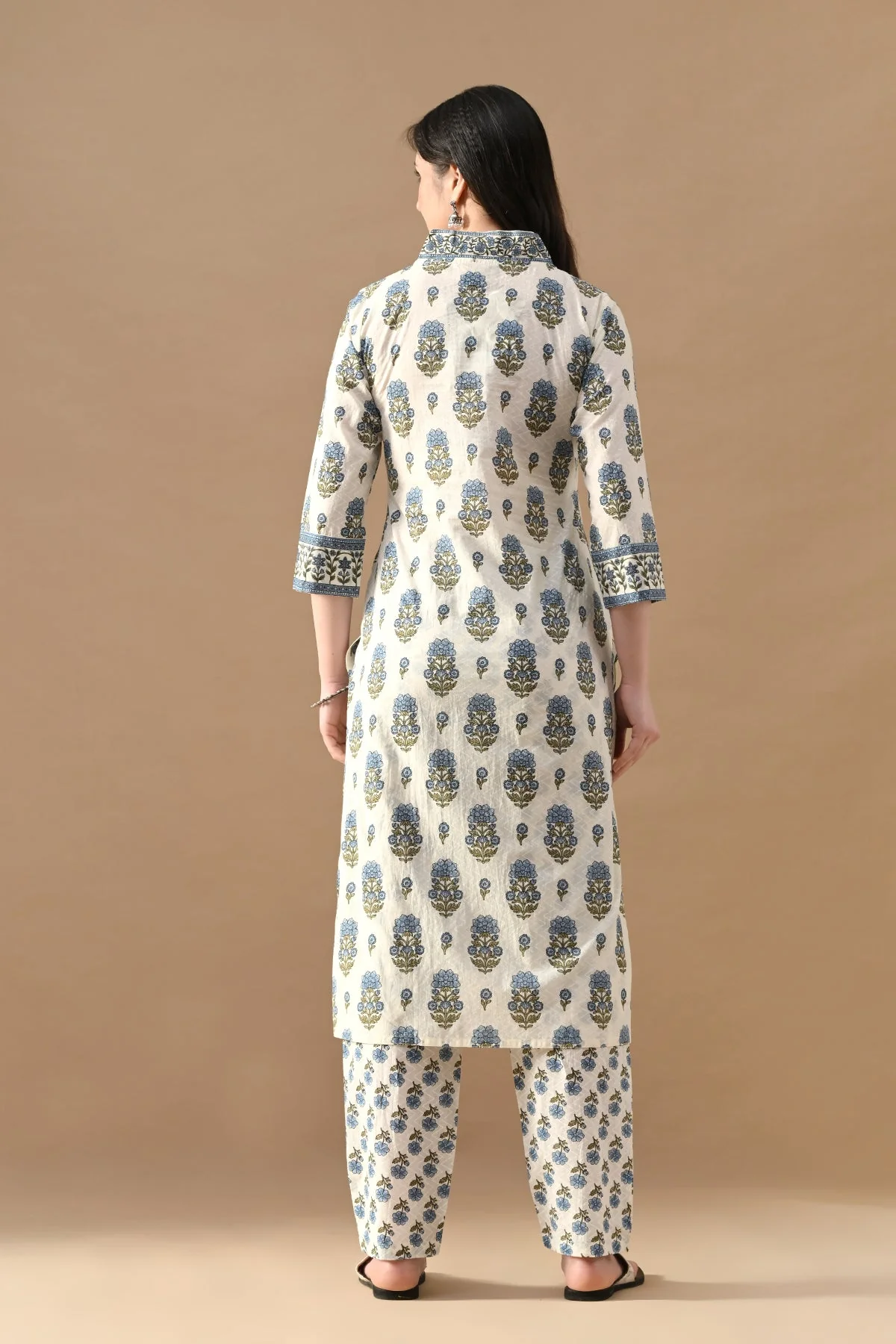 Cream Floral Printed Kurta 2 Pcs Set - Image 5