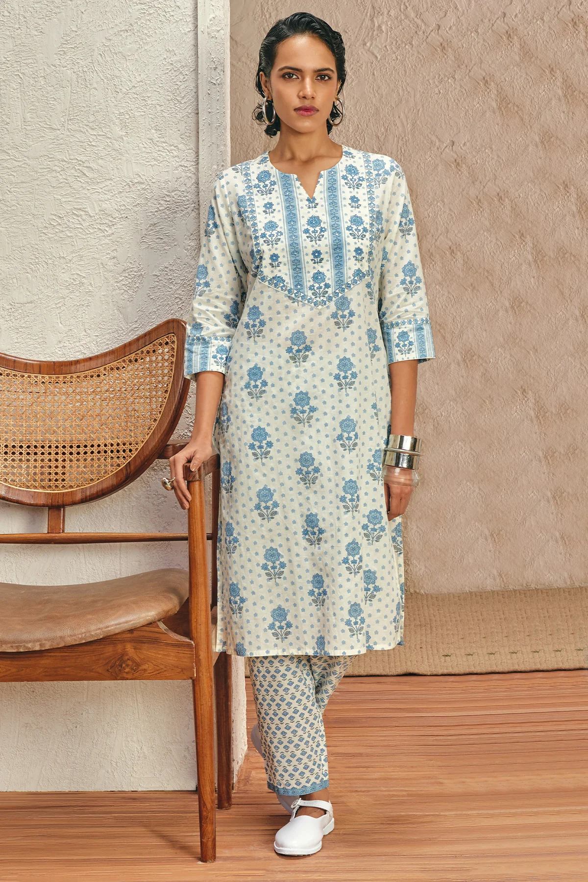 Cream Floral Printed Kurta 2 Pcs Set