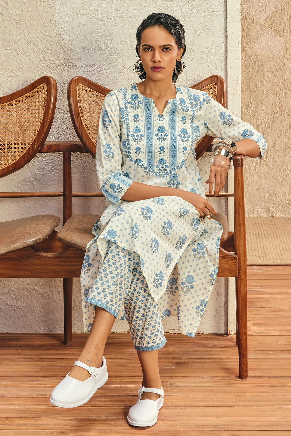 Cream Floral Printed Kurta 2 Pcs Set - Image 4