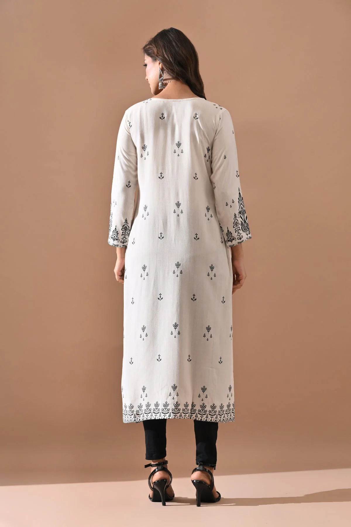 Cream Printed Kurta - Image 5