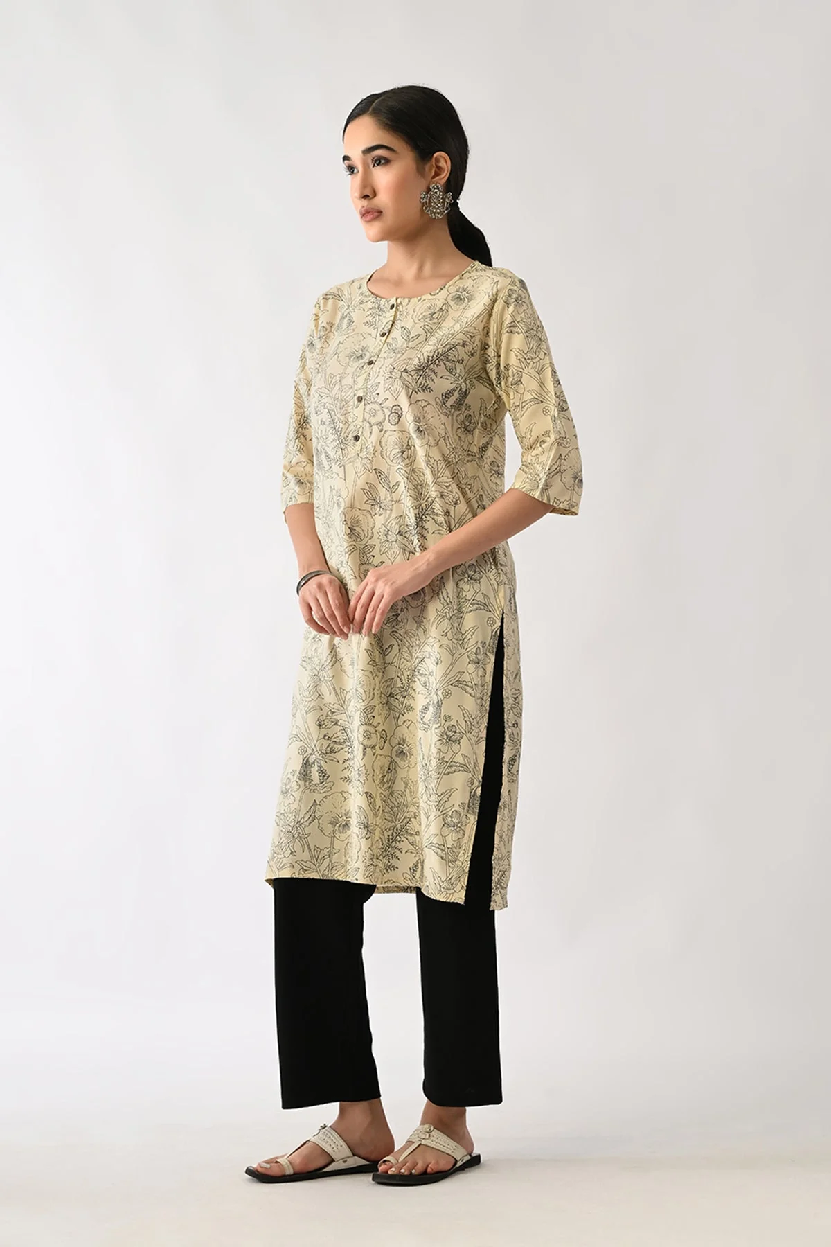 Cream Printed Kurta - Image 6