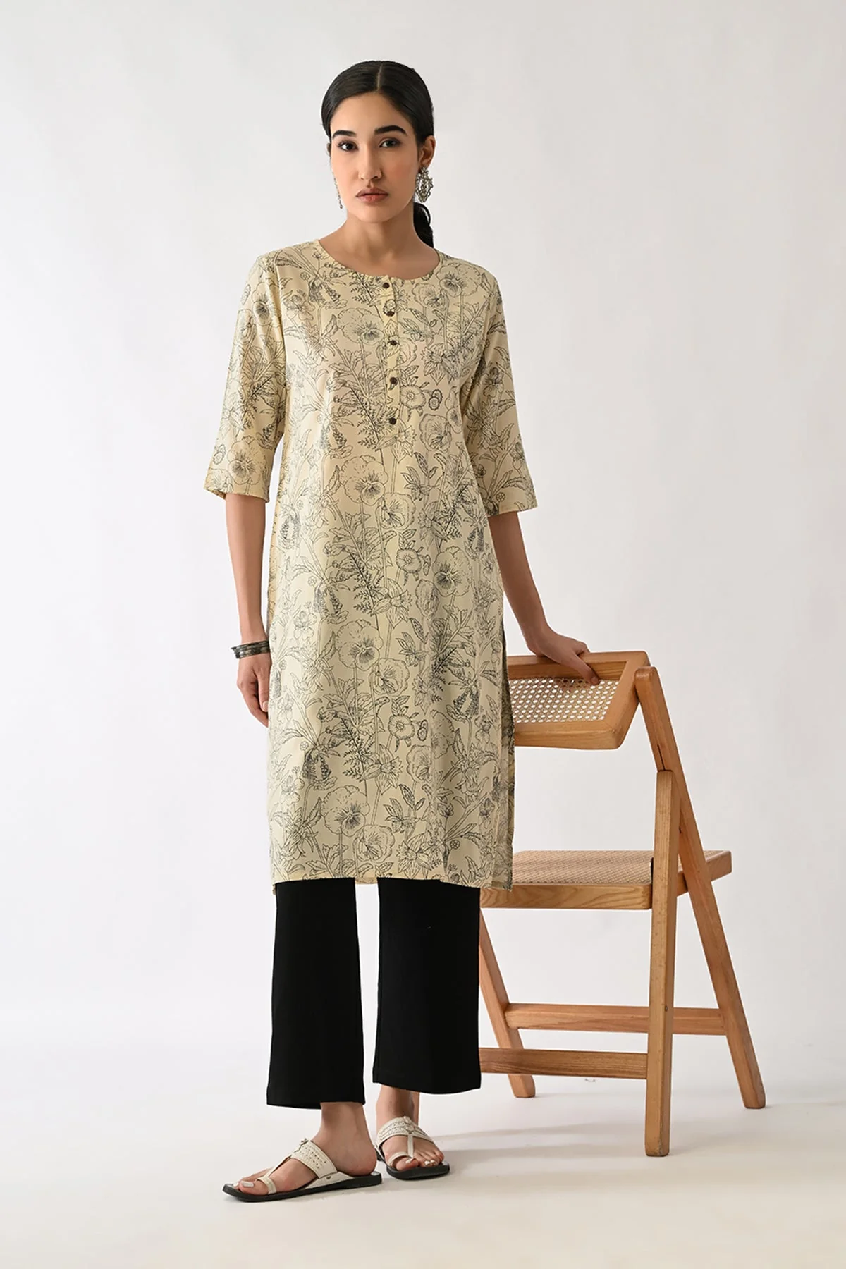 Cream Printed Kurta - Image 7