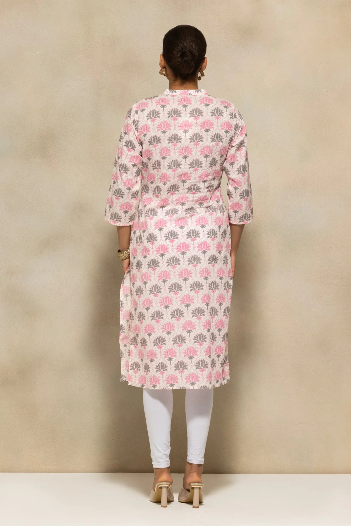 Cream Printed Kurta - Image 5