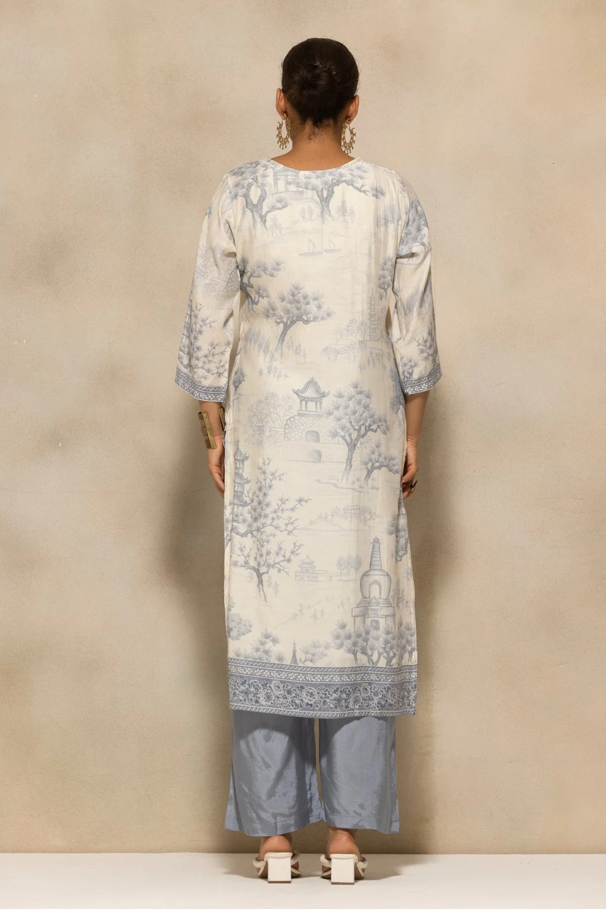 Cream Printed Kurta 3 Pcs Set - Image 5