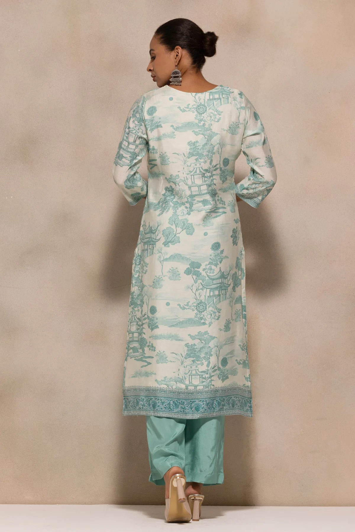 Cream Printed Kurta 3 Pcs Set - Image 5