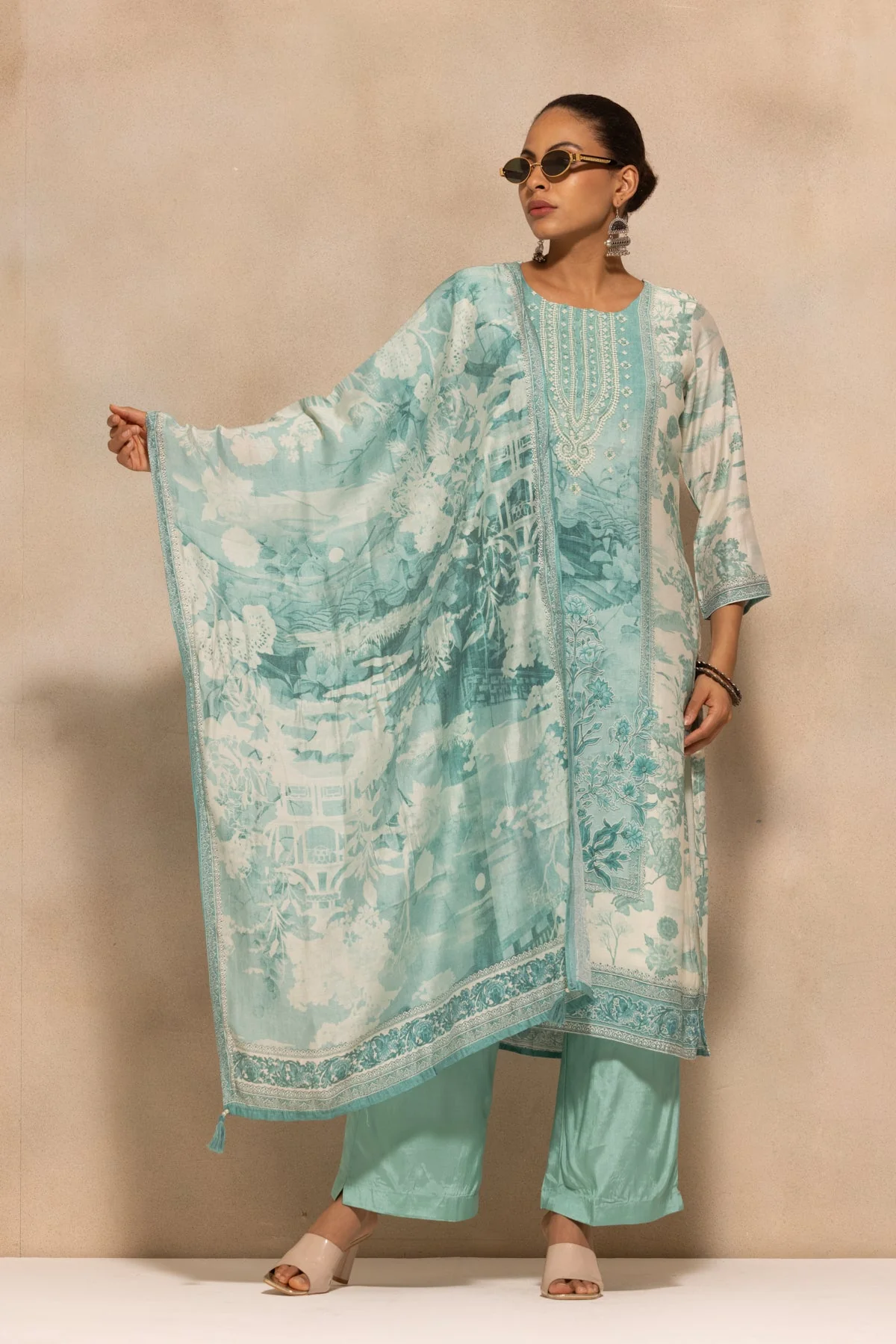 Cream Printed Kurta 3 Pcs Set - Image 7