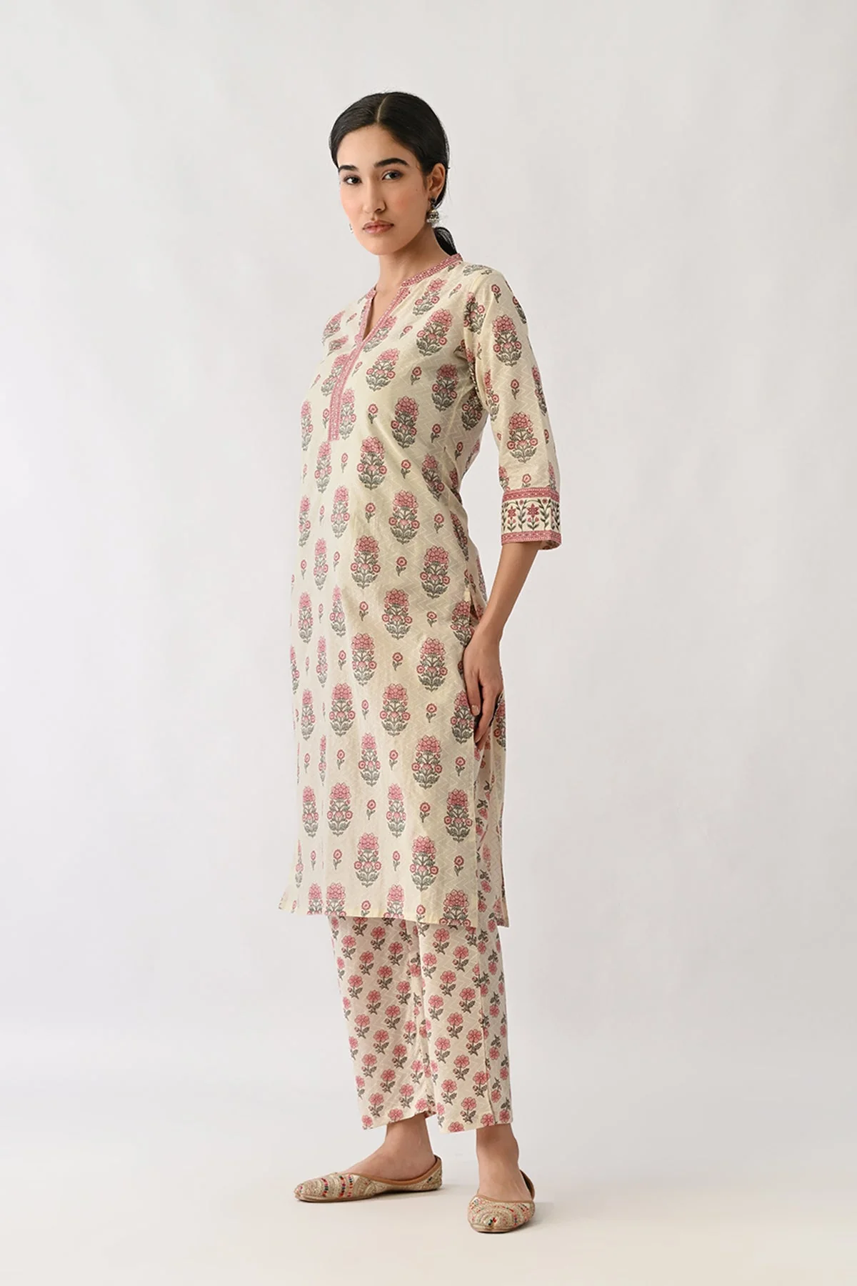 Cream Printed Kurta 2 Pcs Set - Image 2