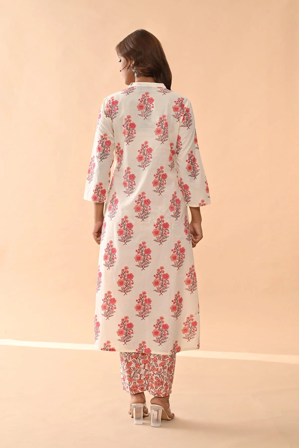 Cream Printed Kurta 3 Pcs Set - Image 6