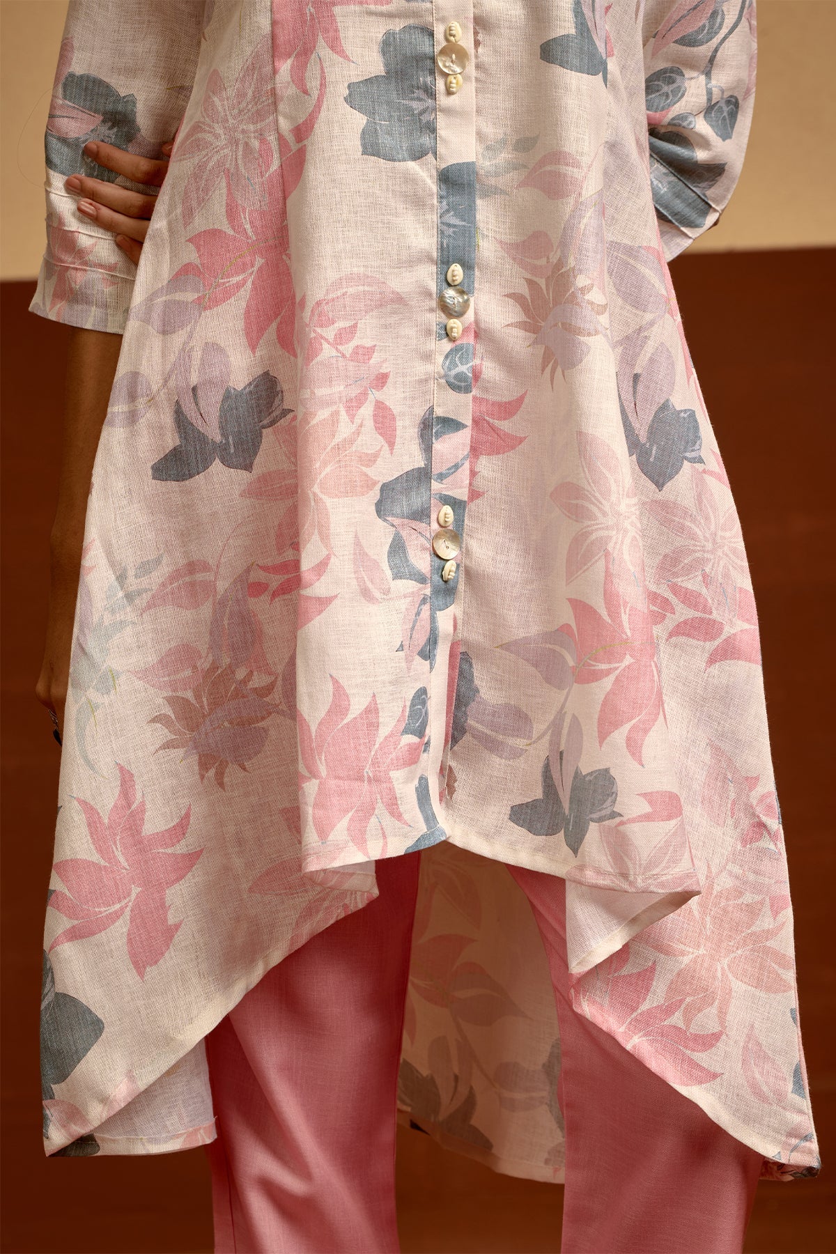 Cream Printed Kurta 2 Pcs Set - Image 4