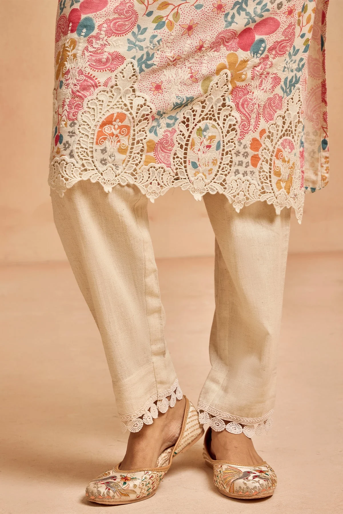 Cream Printed Kurta 2 Pcs Set - Image 5