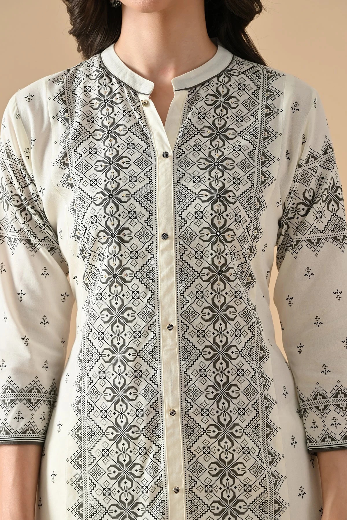Cream Printed Kurta 3 Pcs Set - Image 5