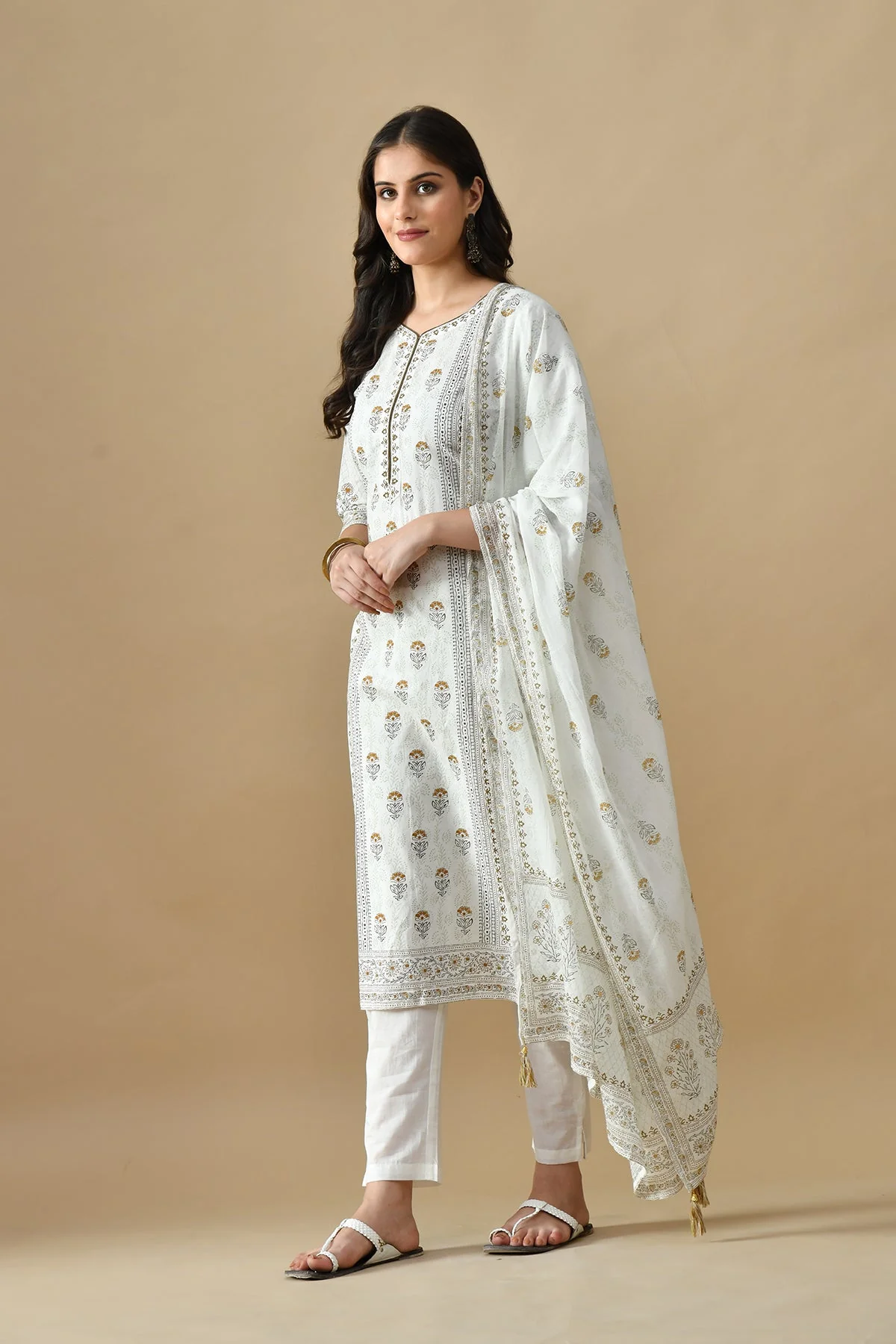 Cream Printed Kurta 3 Pcs Set - Image 3