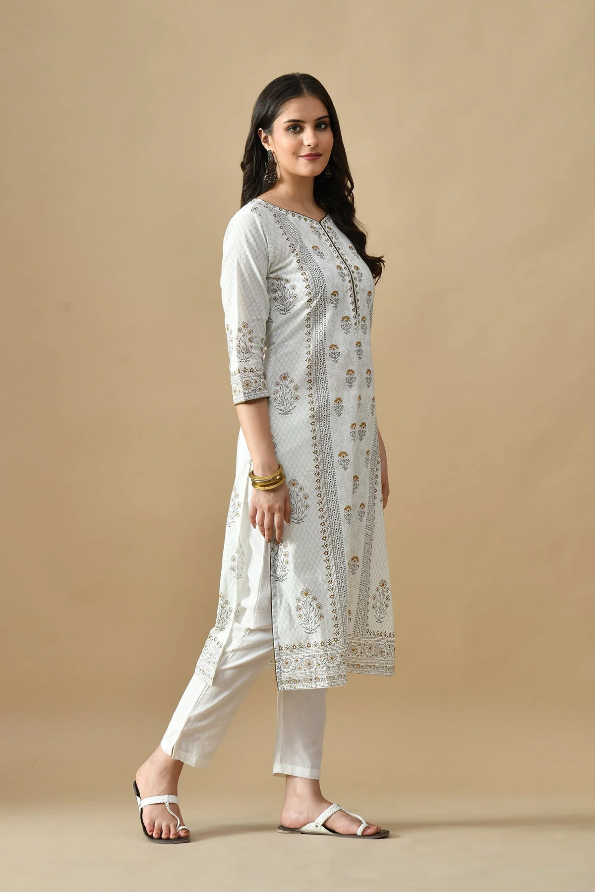 Cream Printed Kurta 3 Pcs Set - Image 4