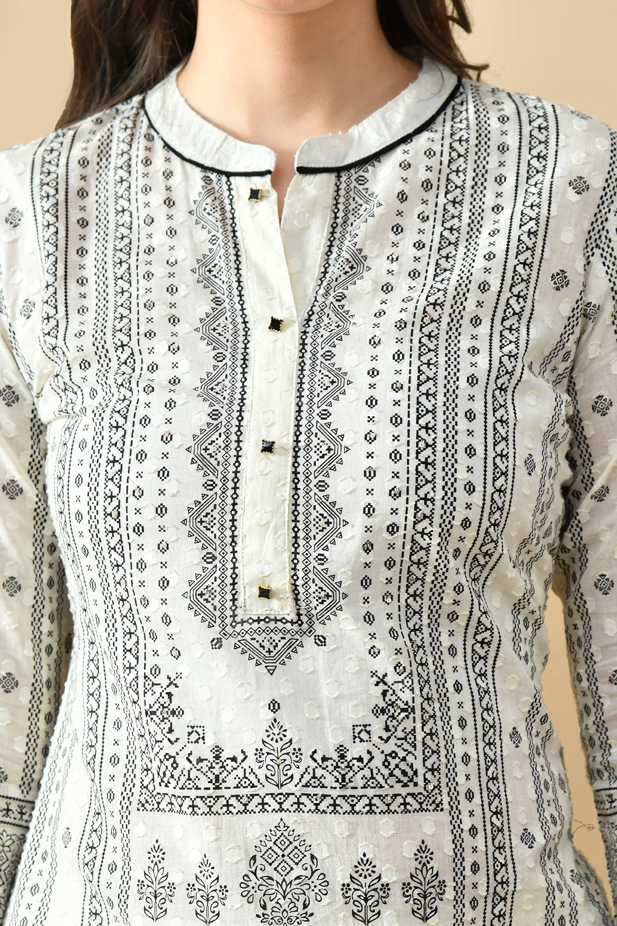 Cream Printed Kurta 3 Pcs Set - Image 6