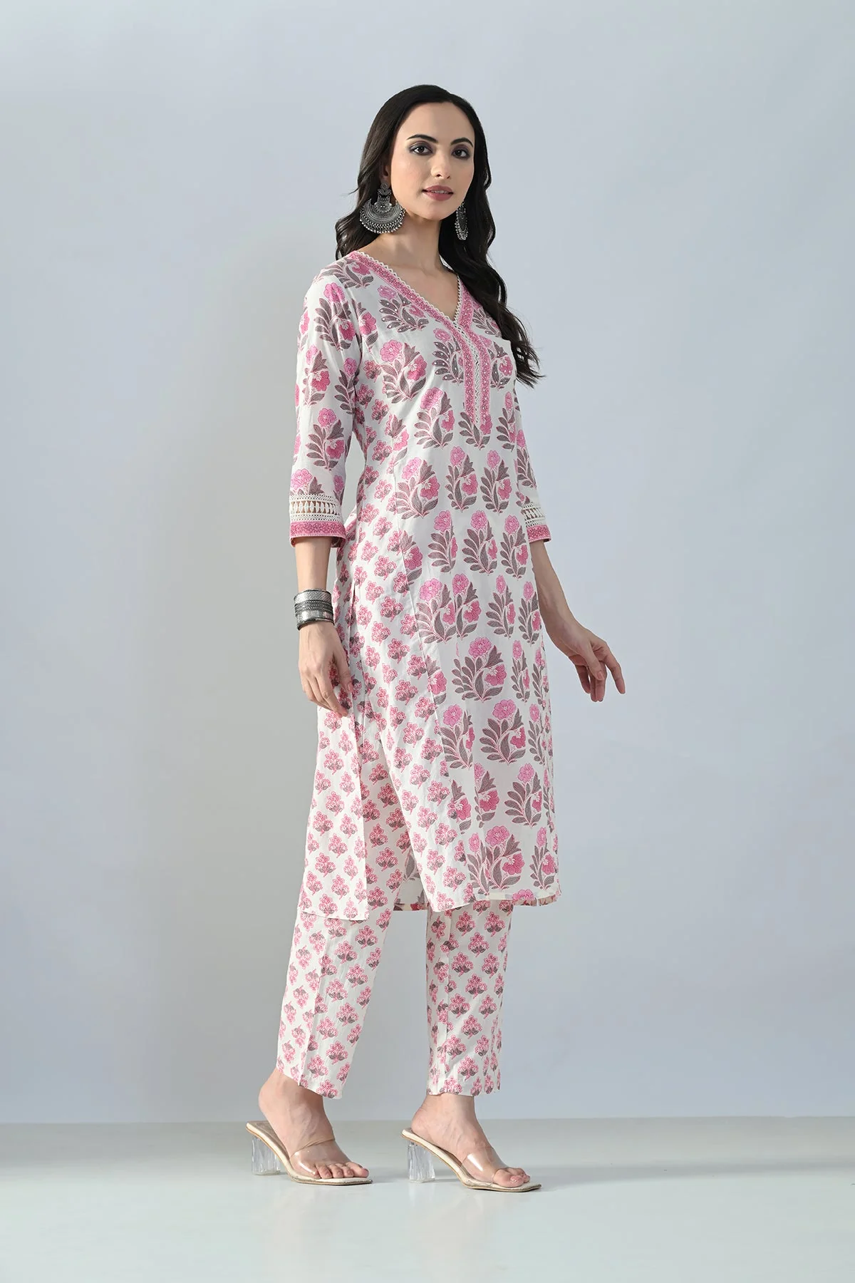 Cream Printed Kurta 3 Pcs Set - Image 4