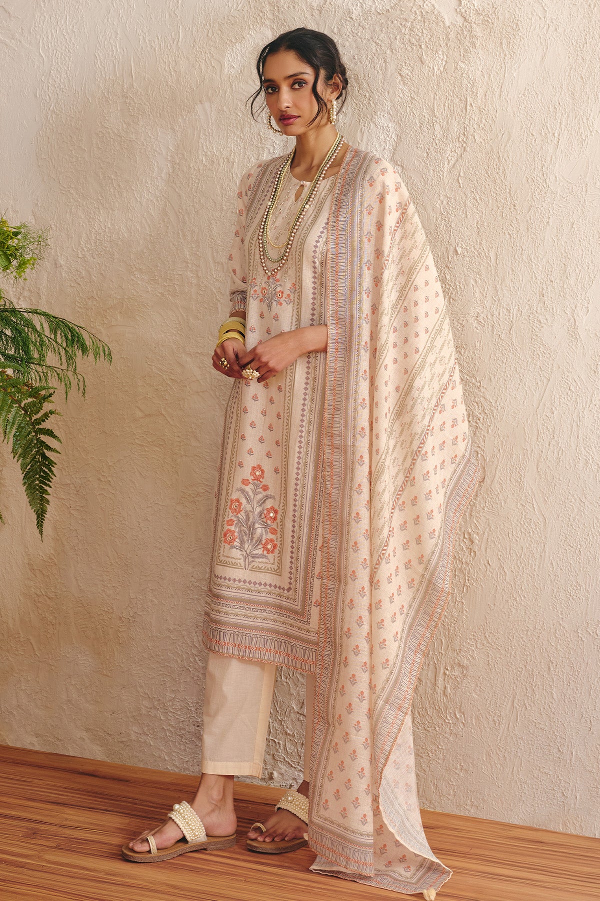 Cream Printed Kurta 3 Pcs Set - Image 2