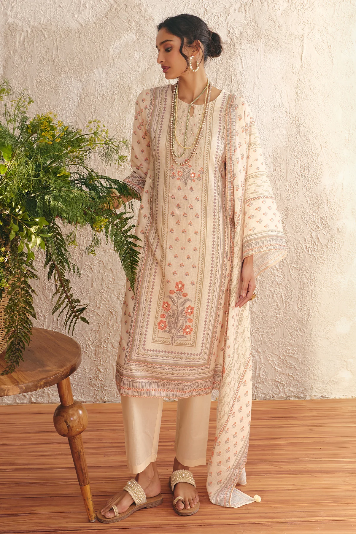 Cream Printed Kurta 3 Pcs Set - Image 5