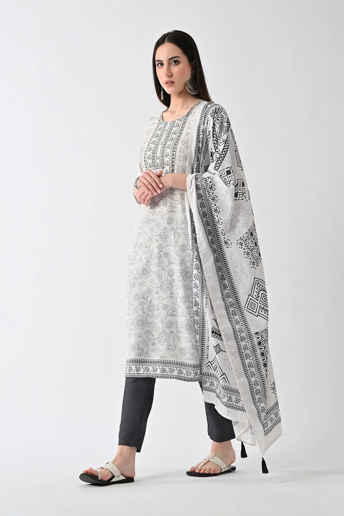 Cream Printed Kurta 3 Pcs Set - Image 2