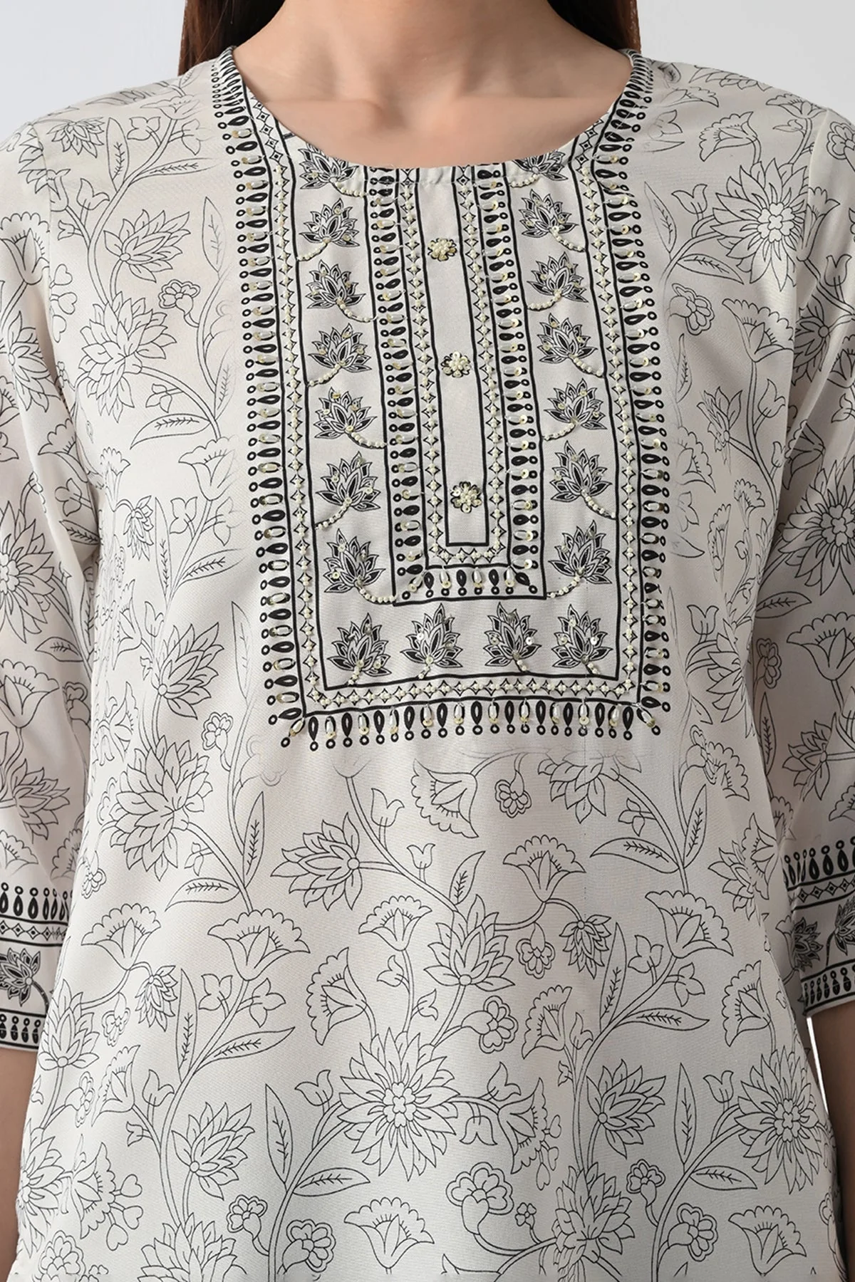 Cream Printed Kurta 3 Pcs Set - Image 4