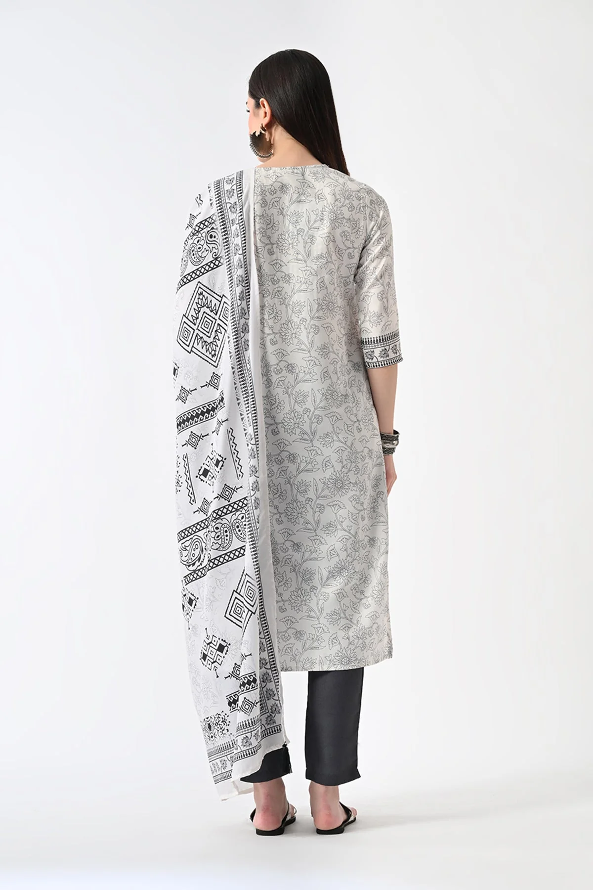 Cream Printed Kurta 3 Pcs Set - Image 5