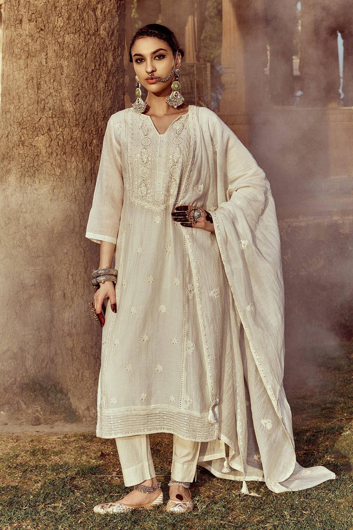 Cream Straight Kurta 3 Pcs Set - Image 2