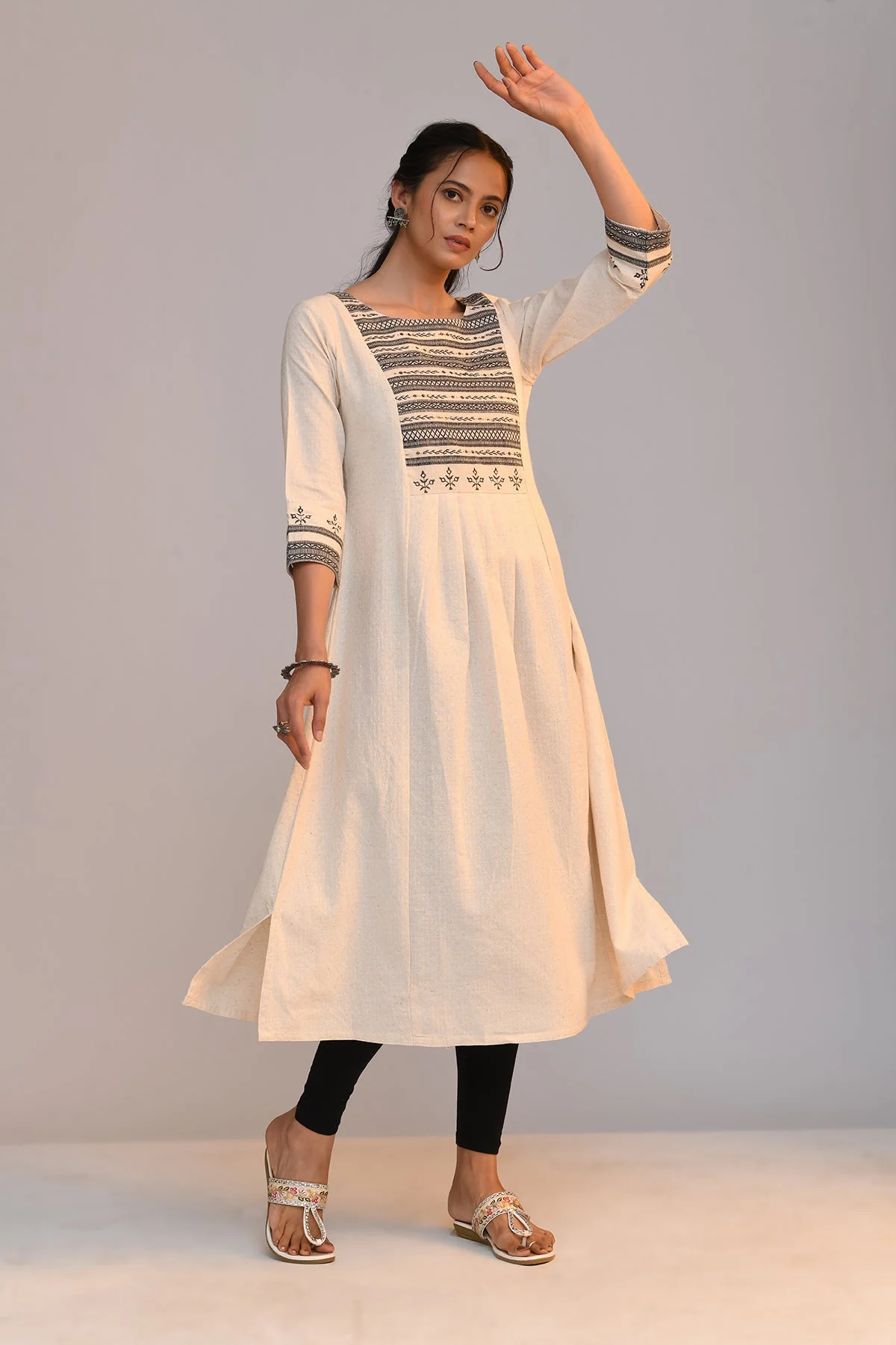 Cream Yoke Embroidered Kurta - Image 2